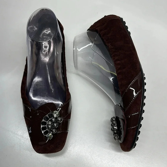 Tods Ballet Flats Slip On Shoes Jeweled Scrunch Back Suede Brown Size 39 US 9 - Picture 1 of 11